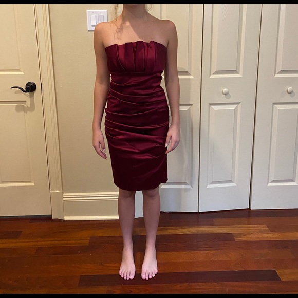 Wine red cocktail dress - Picture 1 of 4
